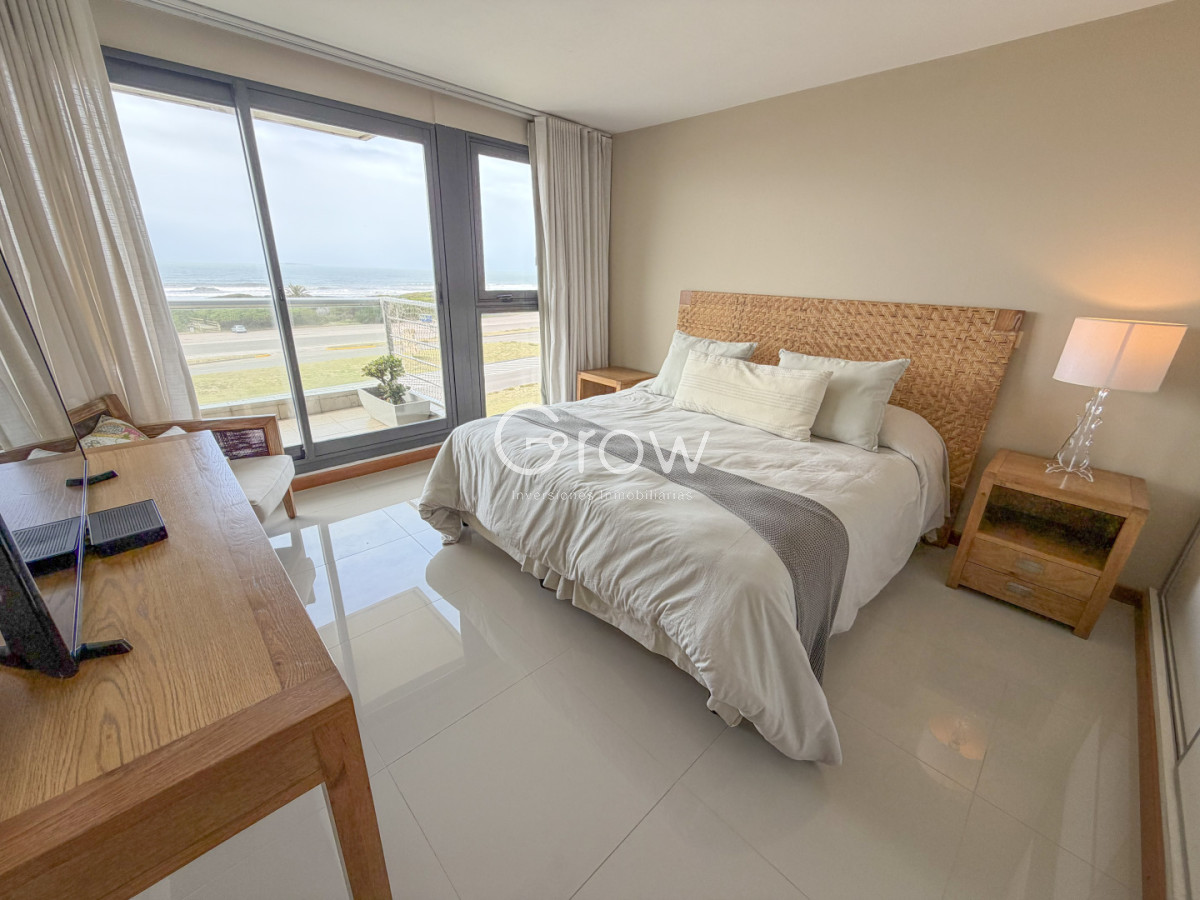 Apartamento ID.3570 - Exclusivo Penthouse en primera línea de Playa Brava