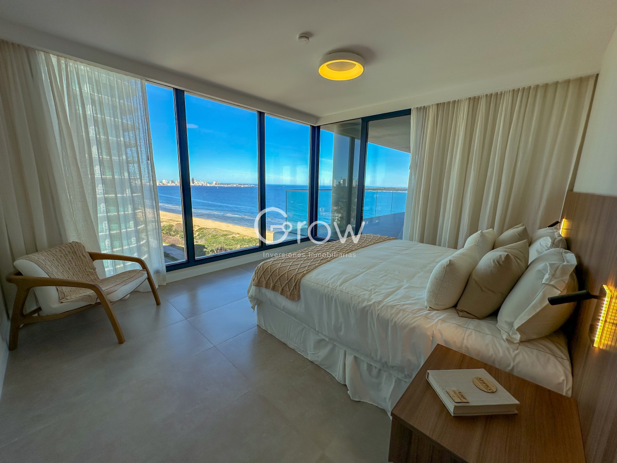 Apartamento ID.2327 - Venetian. Exclusivo apartamento frente al Mar en Playa Mansa!