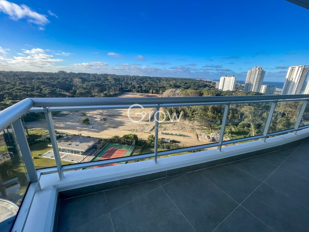 Apartamento ID.1833 - Piso alto en exclusiva Torre de Punta del Este.