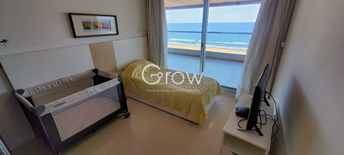Apartamento ID.2651 - Piso alto frente al mar!
