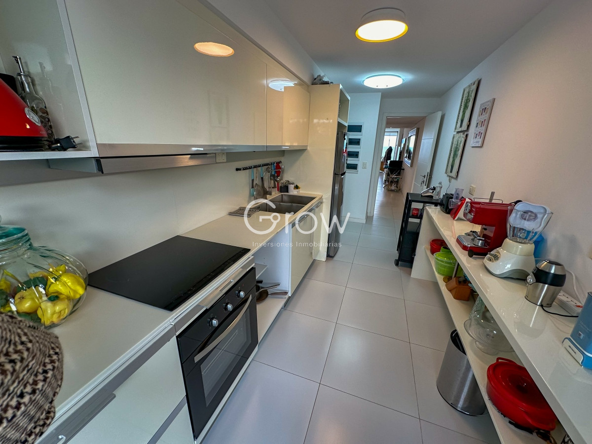 Apartamento ID.1795 - Exclusivo departamento en primera línea de Playa Mansa