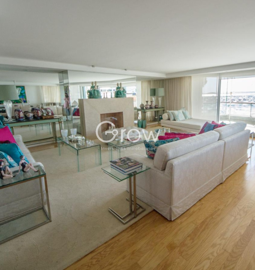 Apartamento ID.2119 - Espectacular Departamento en el Puerto de Punta del Este