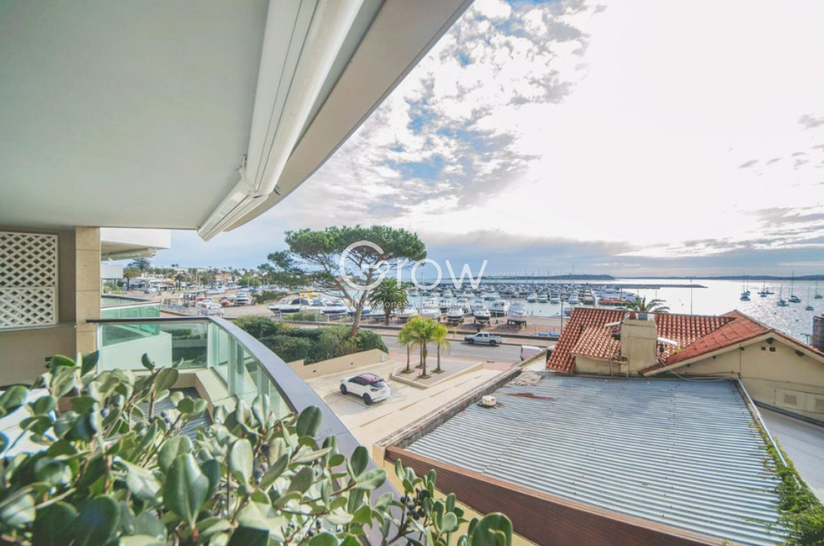 Apartamento ID.2119 - Espectacular Departamento en el Puerto de Punta del Este