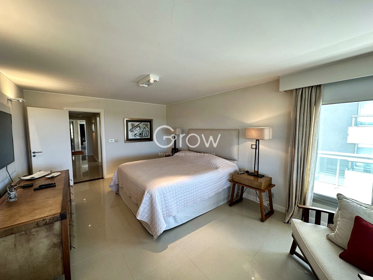 Apartamento ID.192 - Amplitud y categoría en primera linea de Playa Brava
