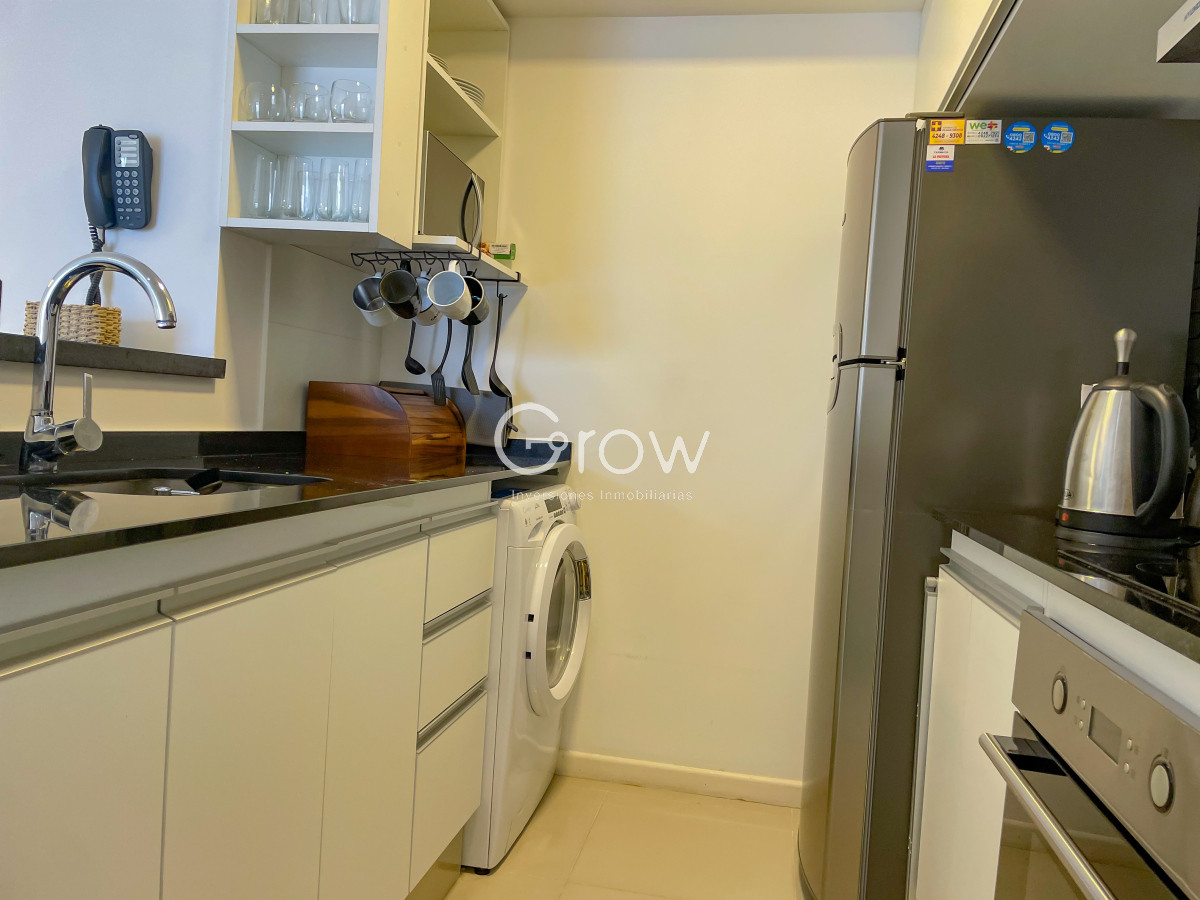 Apartamento ID.2233 - Hermoso apartamento en alquiler de verano, a pasos de Playa Brava