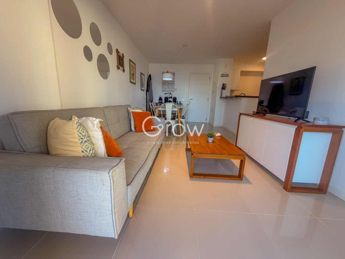 Apartamento ID.3533 - OPORTUNIDAD UNICA! Depto en excelente estado con vistas al mar U$S 239.000!