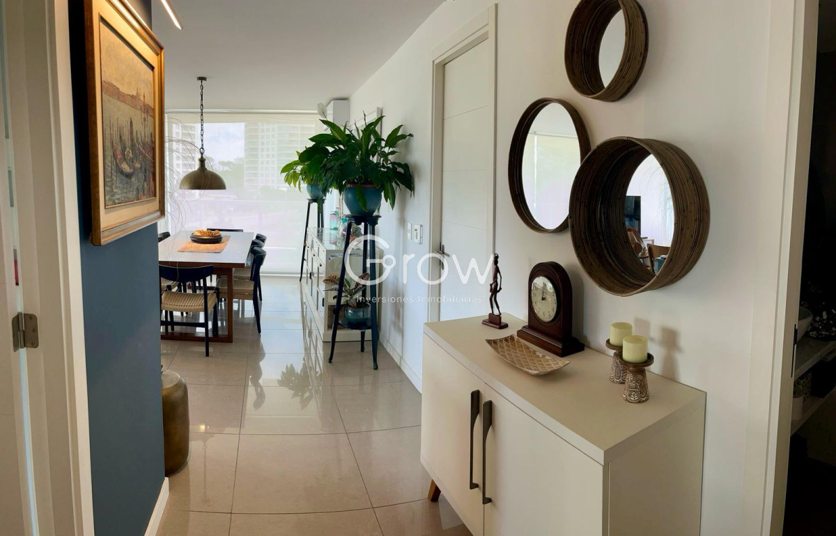Apartamento ID.2544 -  One, Punta del Este! Exclusivo apartamento a pasos del mar.