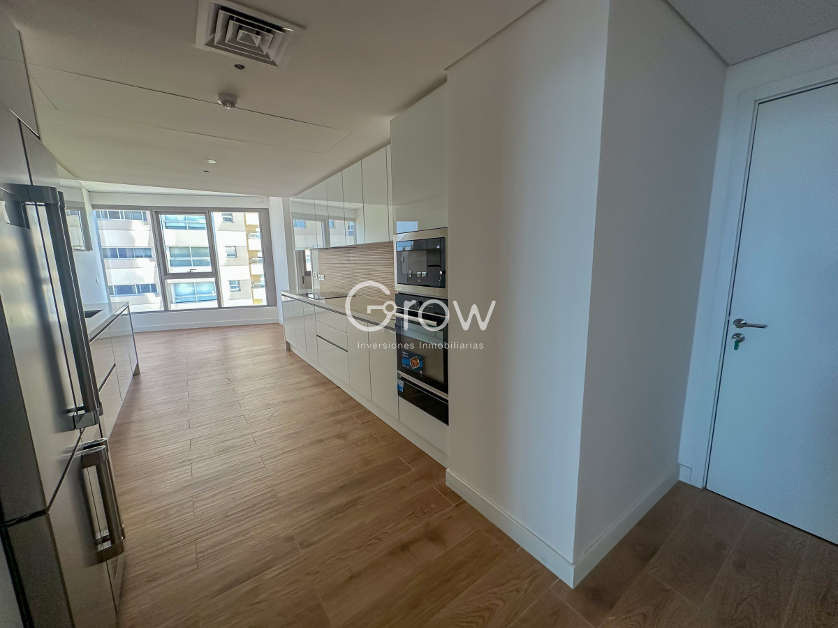 Apartamento ID.2348 - Apartamento en exclusiva Torre de Punta del Este!