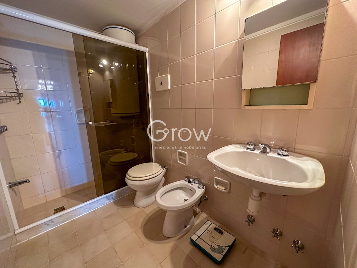 Apartamento ID.423 - Primera linea de peninsula, amplio departamento en venta