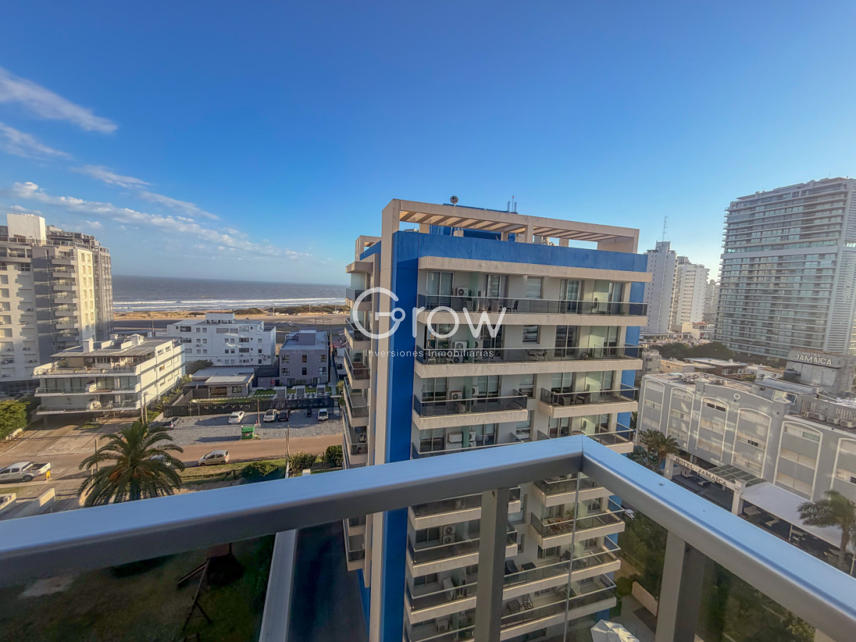 Apartamento ID.3533 - OPORTUNIDAD UNICA! Depto en excelente estado con vistas al mar U$S 239.000!