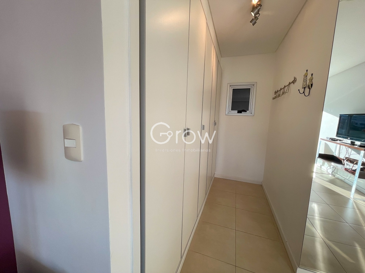 Apartamento ID.2053 - Hermoso apartamento esquinero en Playa Mansa!