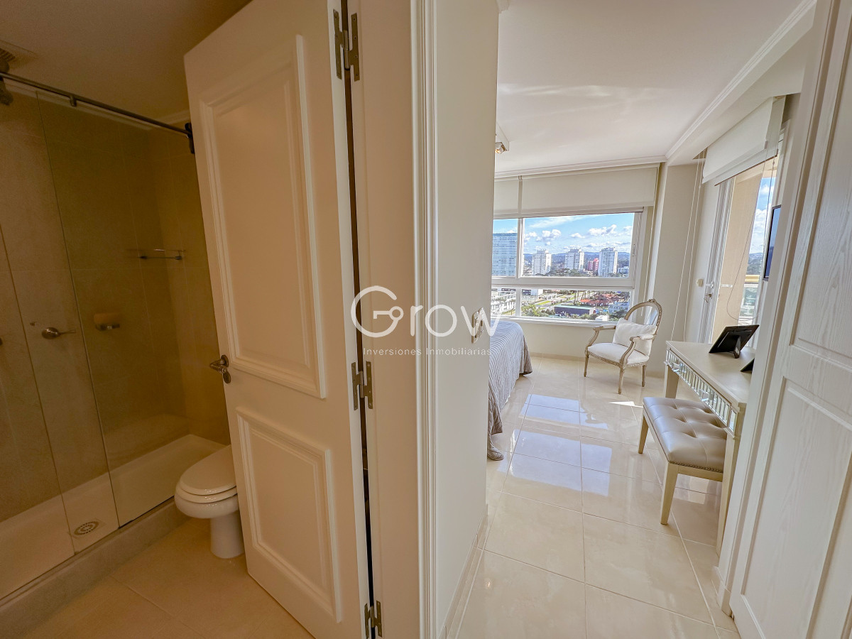 Apartamento ID.3017 - Exclusivo departamento en Torre de categoría en Playa Mansa!