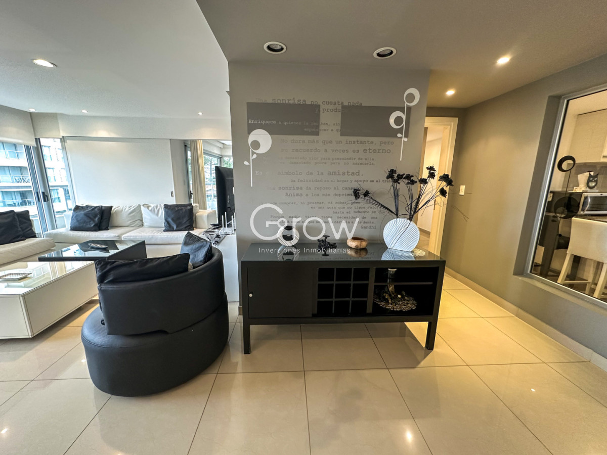 Apartamento ID.2175 - Excluso departamento semi piso en Playa Brava, Punta del Este!