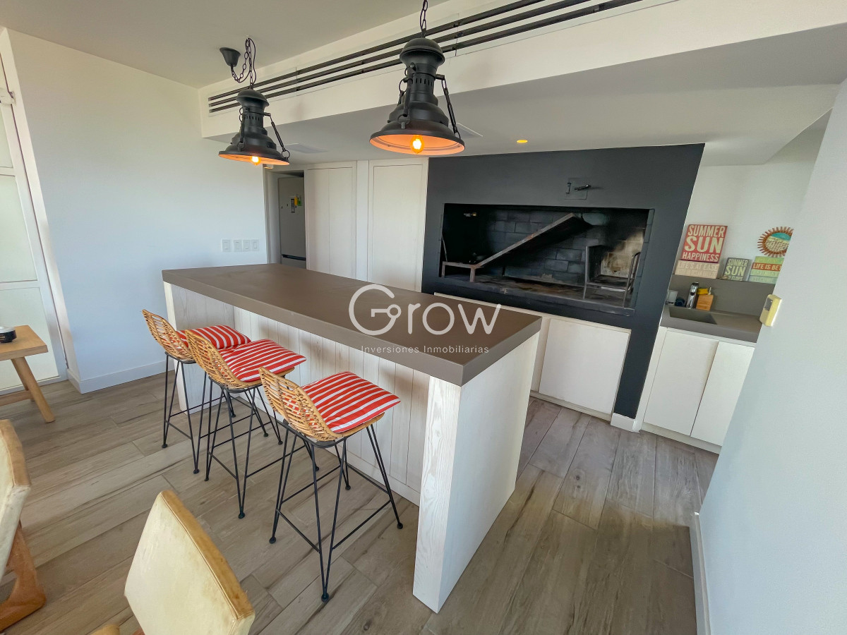 Apartamento ID.2436 - Exclusivo Penthouse duplex, cerca de todo, Av Roosevelt, Punta del Este!