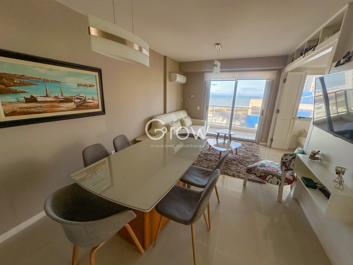 Apartamento ID.3006 - Hermoso piso alto con vistas al mar en parada 3 de Playa Brava 