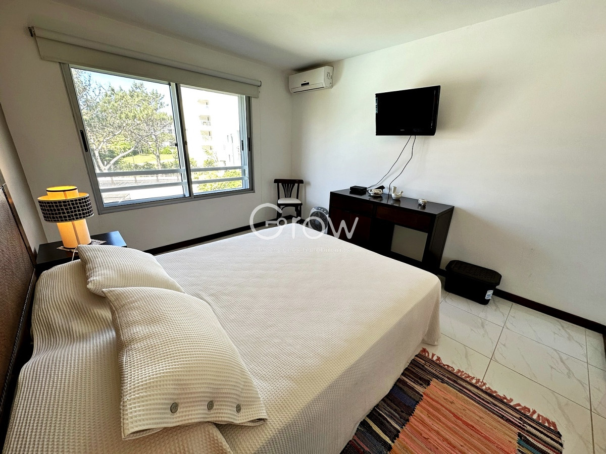 Apartamento ID.966 - PLaya Mansa frente al mar edificio Tauro