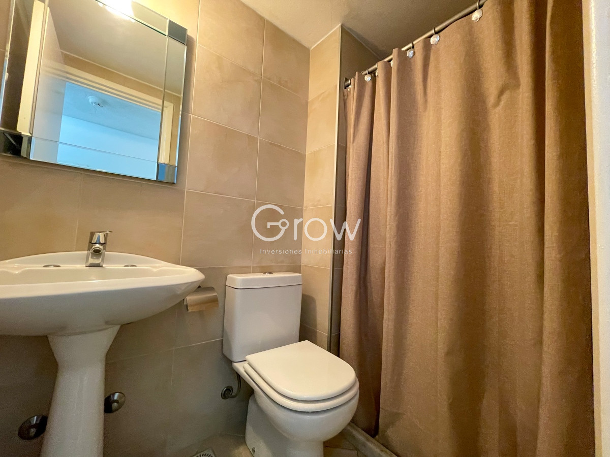 Apartamento ID.2042 - Piso alto en Península con vista a Playa Brava y Mansa!
