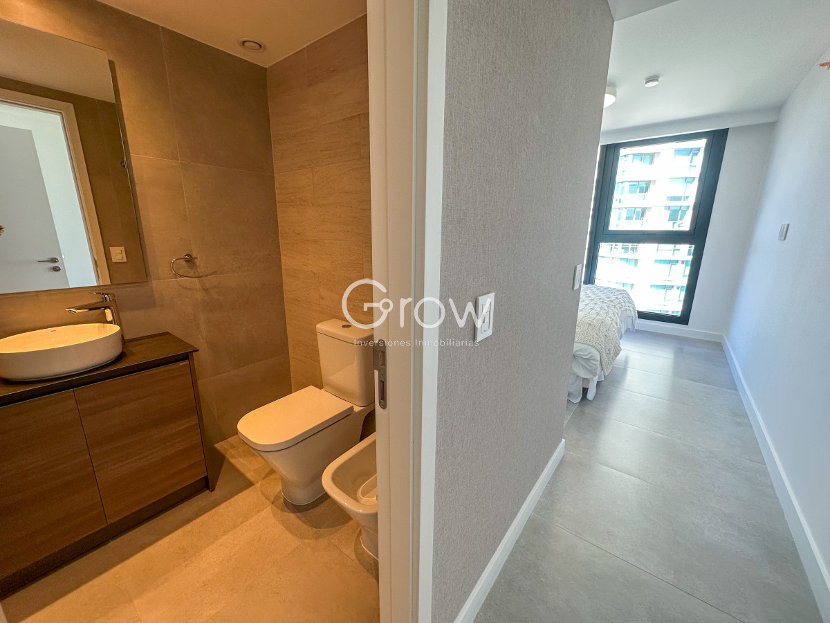 Apartamento ID.2327 - Venetian. Exclusivo apartamento frente al Mar en Playa Mansa!