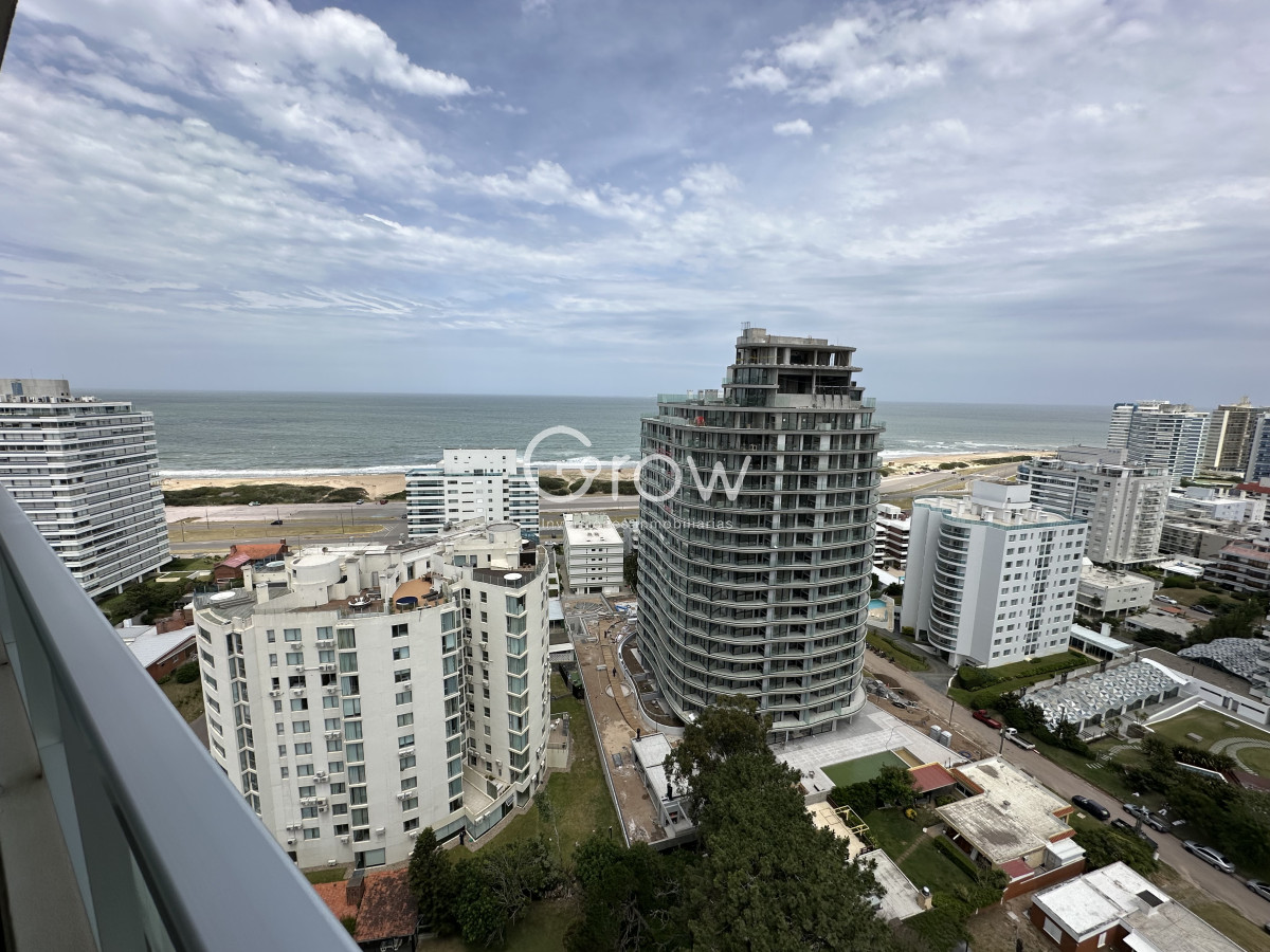 Apartamento ID.2479 - OPORTUNIDAD! Wind Tower de 2 dormitorios, hermosa vista al mar!