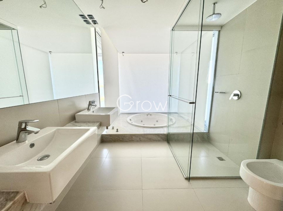 Apartamento ID.3688 - Edificio Tiburón Terrazas Océano - Planta baja con piscina propia a estrenar 