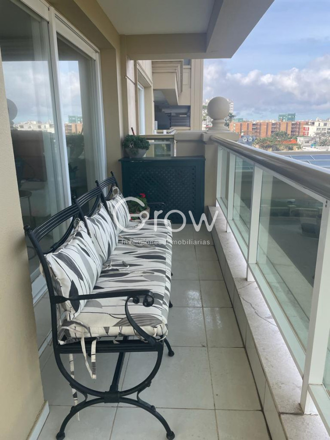 Apartamento ID.2149 - Exclusivo apartamento en edificio premium en Playa Mansa!