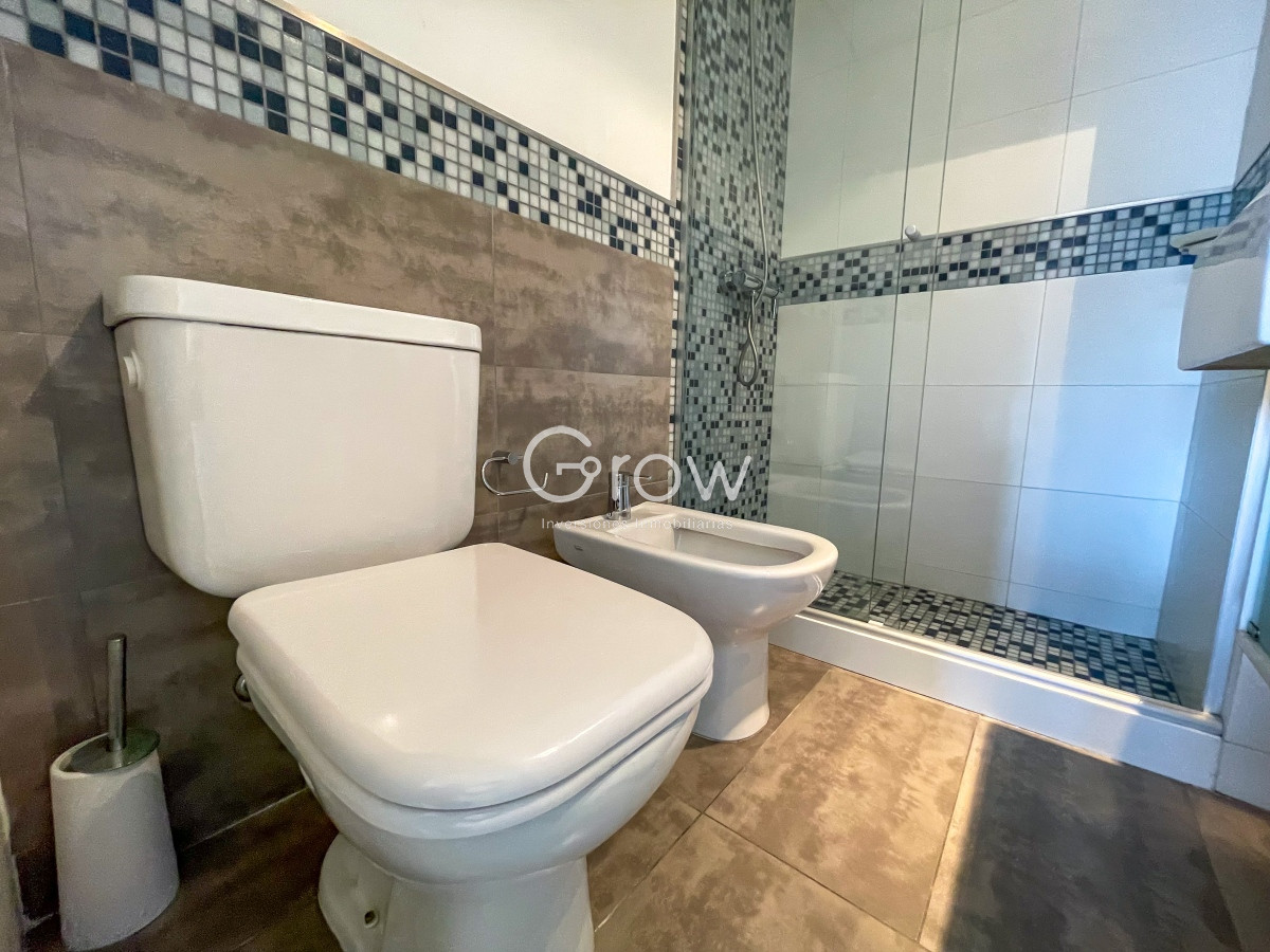 Apartamento ID.1904 - Arenas del Mar II - 2 dormitorios y medio con 2 baños en alquiler