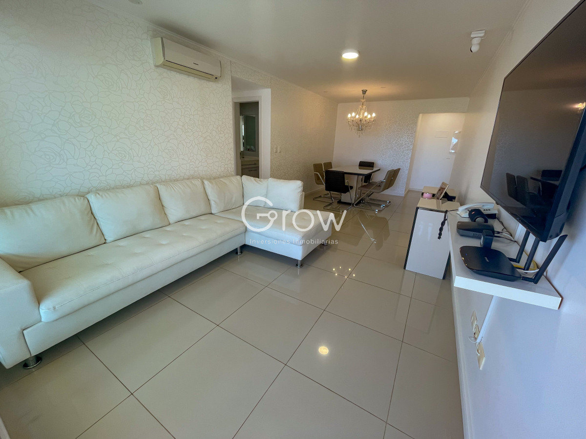 Apartamento ID.528 - Piso alto en torre premium en Playa Brava