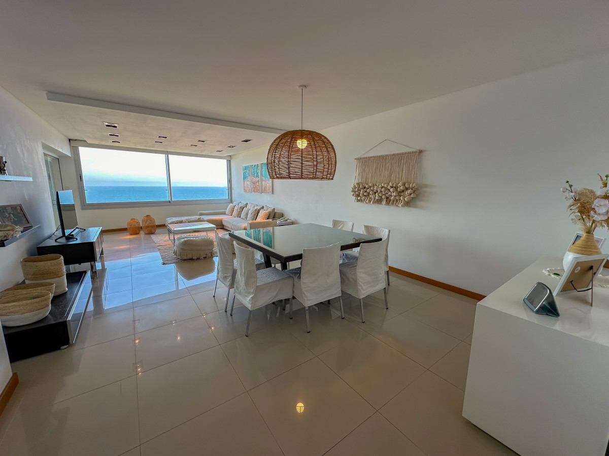 Apartamentos #1664 en Venta , 224 m², 3 Dormitorios, 3 Baños