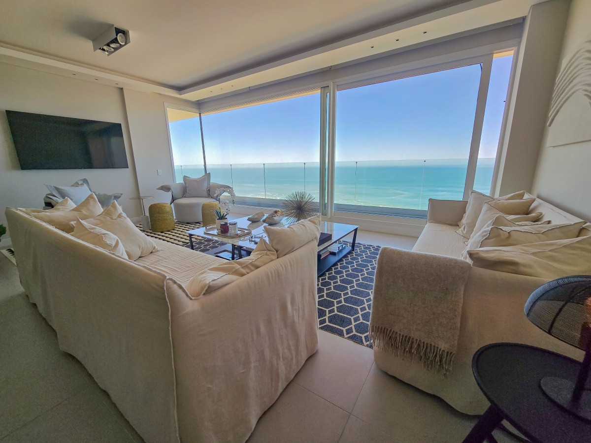 Apartamentos #2412 en Venta , 238 m², 4 Dormitorios, 5 Baños