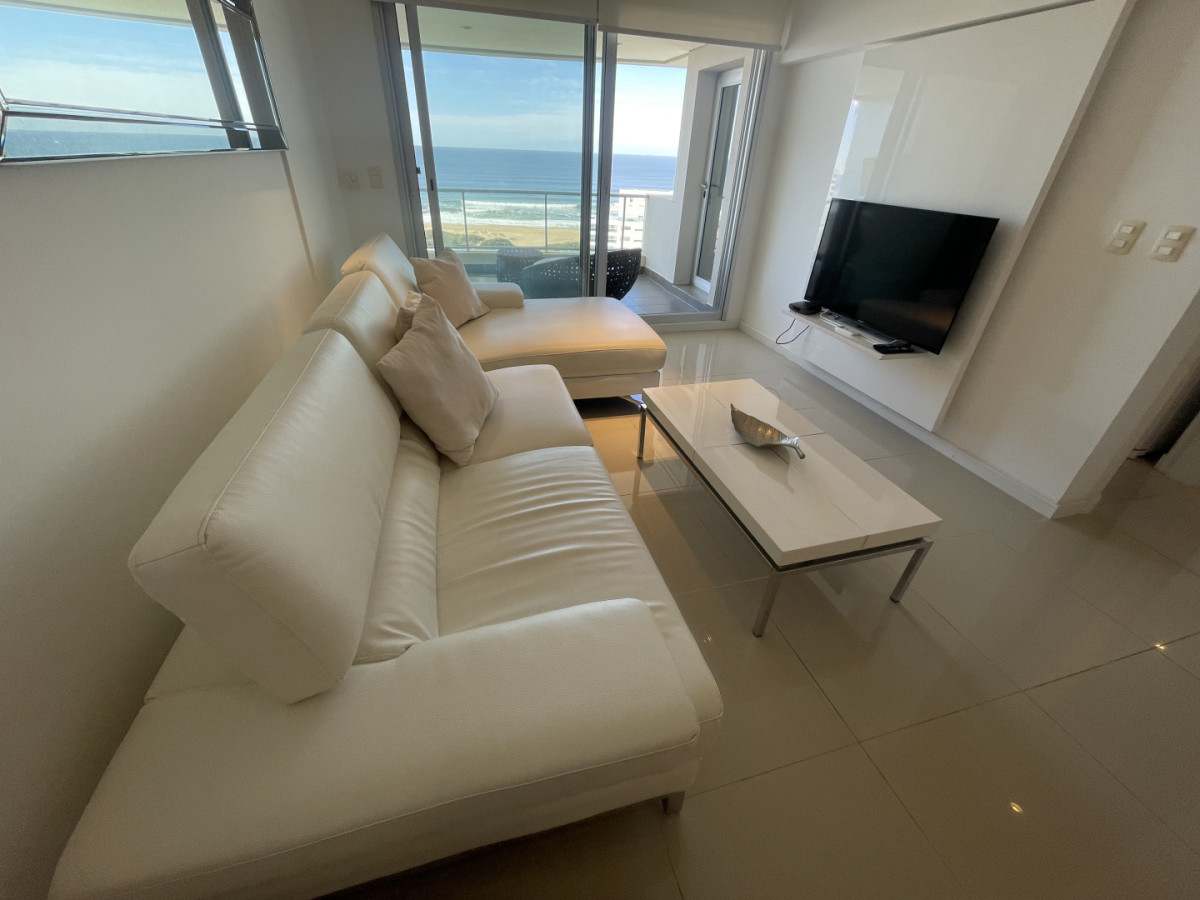 Wind Tower en venta piso alto!