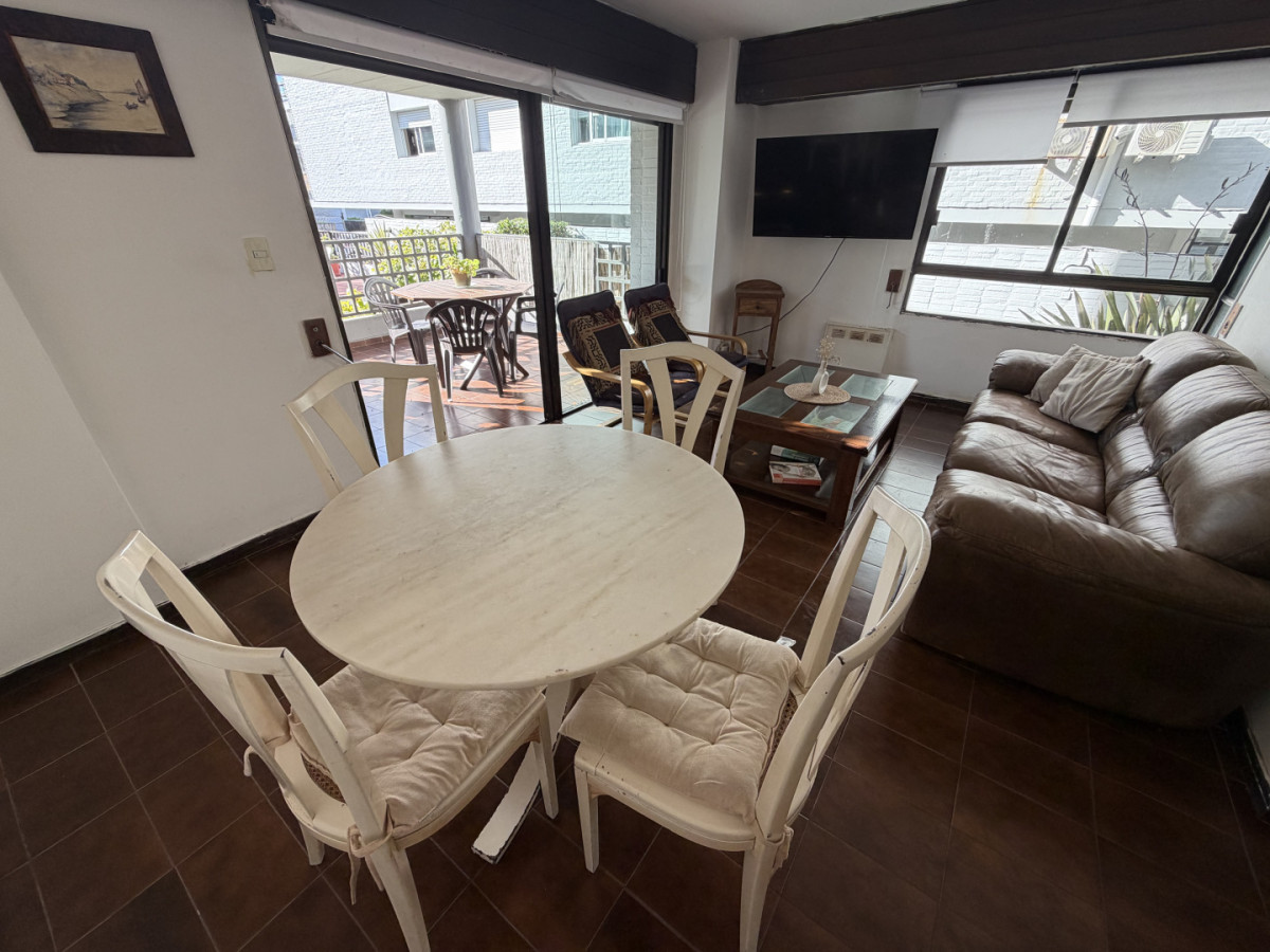 OPORTUNIDAD en peninsula venta de 1 dormitorio