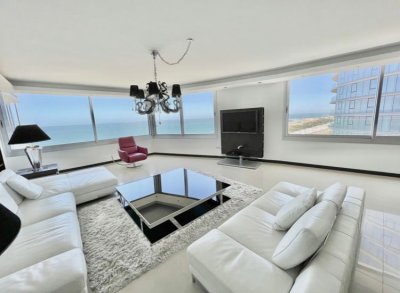 Piso alto esquinero en Tiburon III