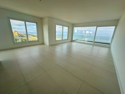 Continuando con el Éxito, nace Le Parc IV.