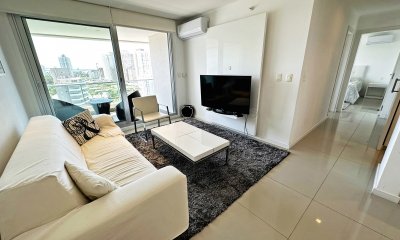 Wind Tower en venta con vista al mar y amplio balcón