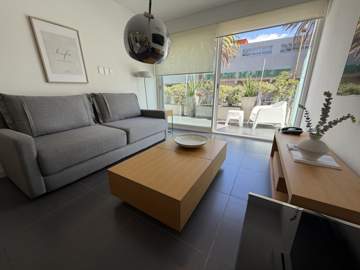 Apartamento en venta de 2 dormitorios, Punta del Este 