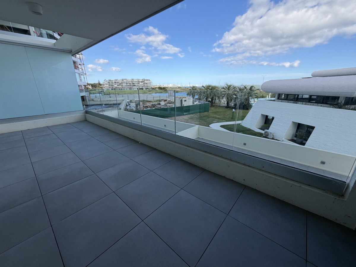 Poseidon Laguna - todo lo que buscas en un solo apartamento frente al mar