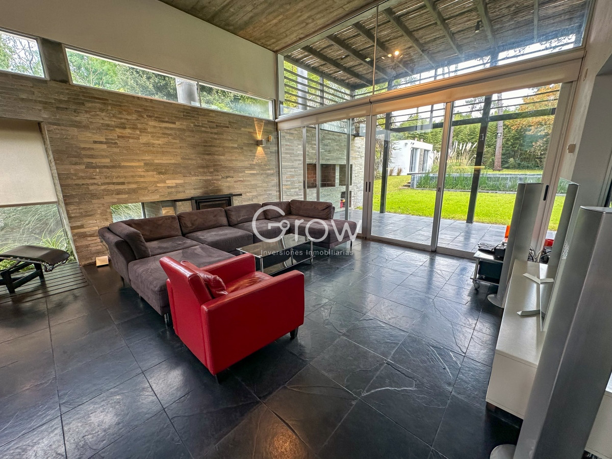 Casa ID.1731 - Exclusiva casa en San Rafael