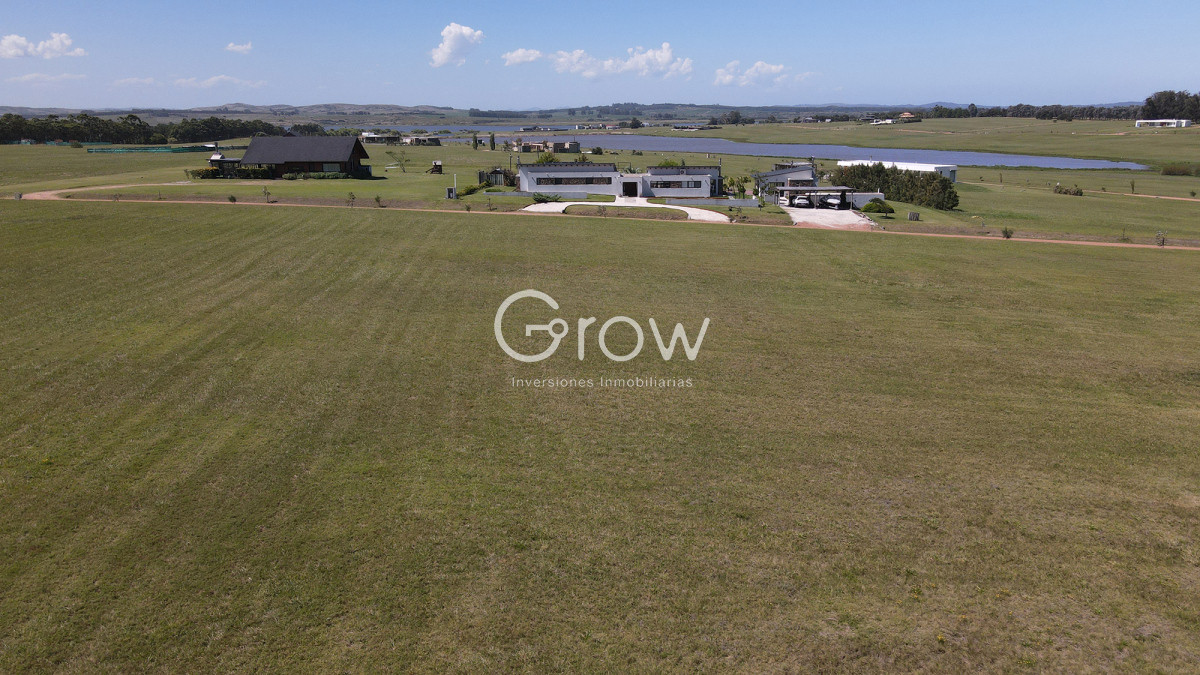 Casa ID.2406 - Hermosa casa en Laguna de los Cisnes. 