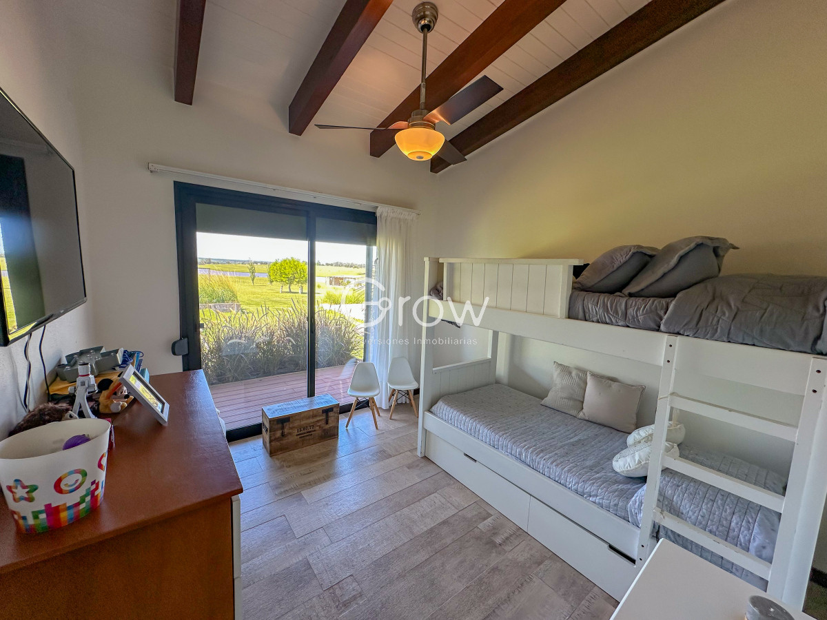 Casa ID.2406 - Hermosa casa en Laguna de los Cisnes. 