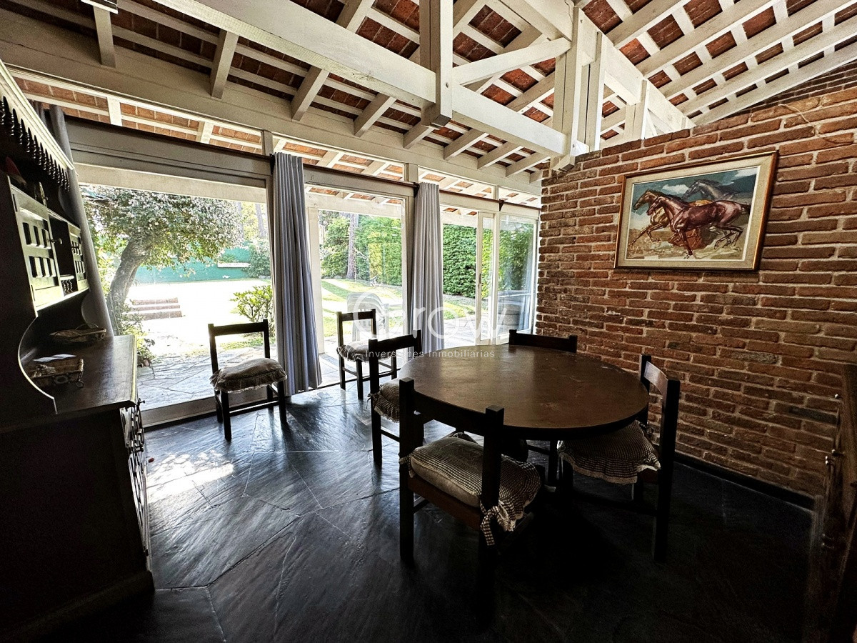 Casa ID.394 - Punta del Este cerca del Mar. 3 Dormitorios con 2 baños.
