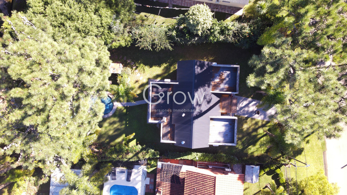 Casa ID.2699 - Casa en venta 2 dormitorios en Pinares en muy buen estado