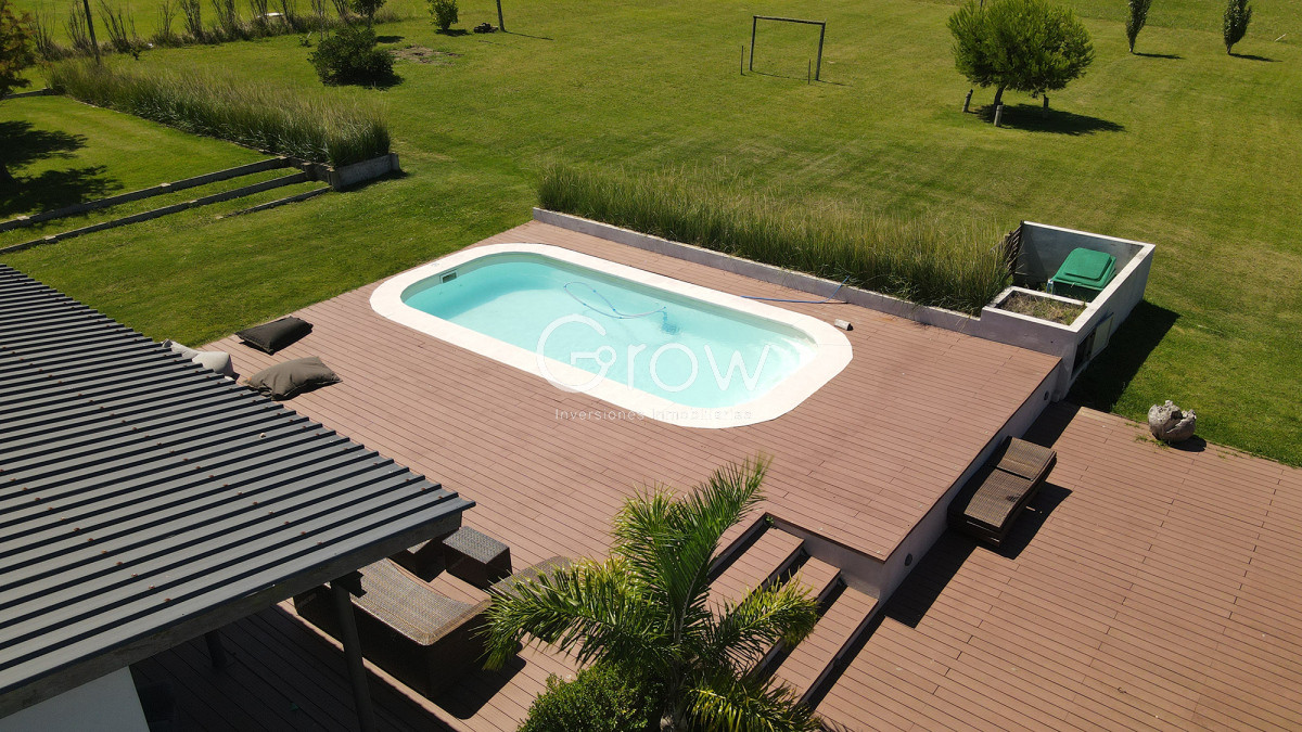 Casa ID.2406 - Hermosa casa en Laguna de los Cisnes. 