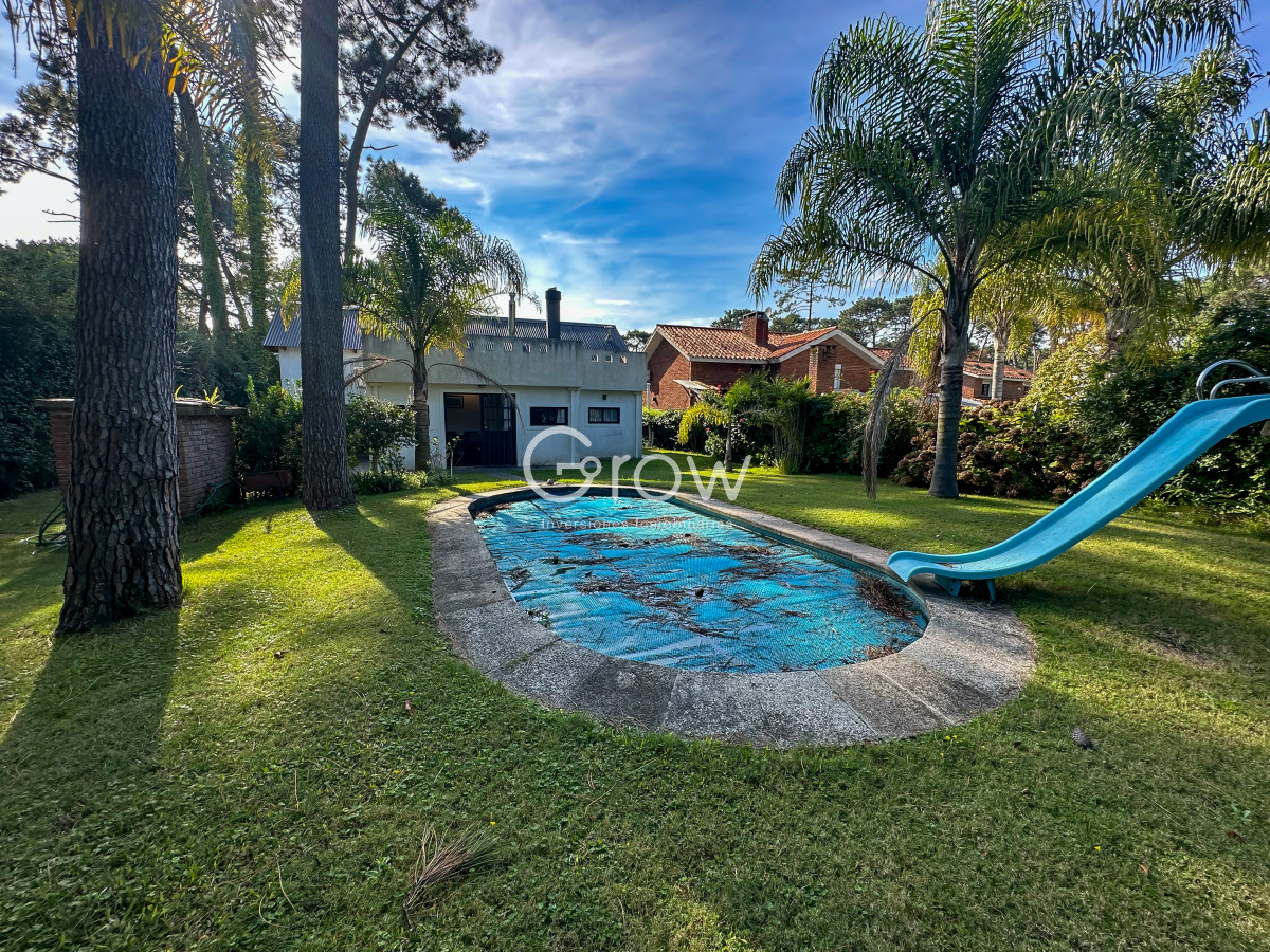 Casa ID.2699 - Casa en venta 2 dormitorios en Pinares en muy buen estado