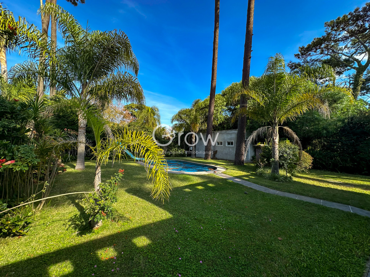 Casa ID.2699 - Casa en venta 2 dormitorios en Pinares en muy buen estado