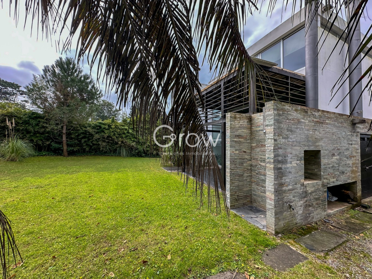 Casa ID.1731 - Exclusiva casa en San Rafael