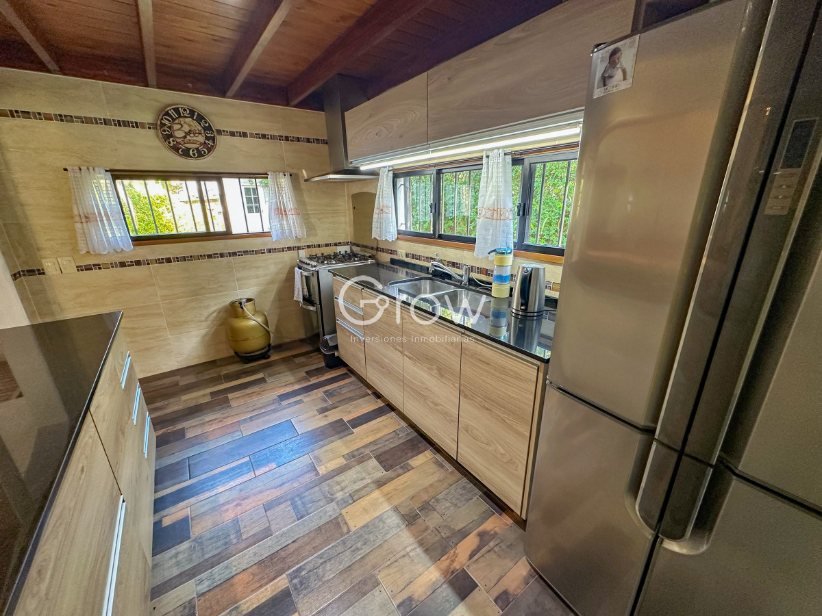 Casa ID.2699 - Casa en venta 2 dormitorios en Pinares en muy buen estado
