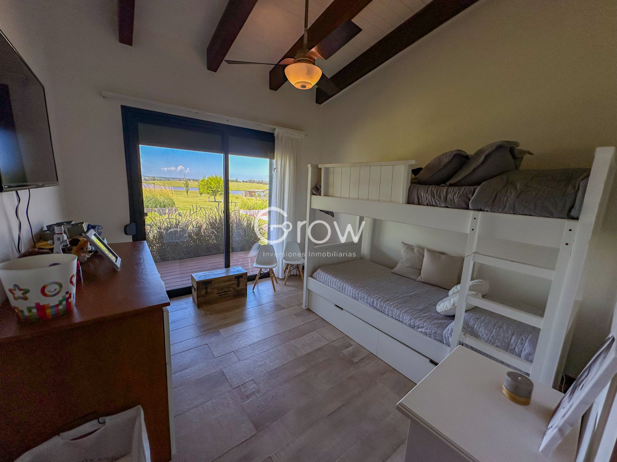 Casa ID.2406 - Hermosa casa en Laguna de los Cisnes. 