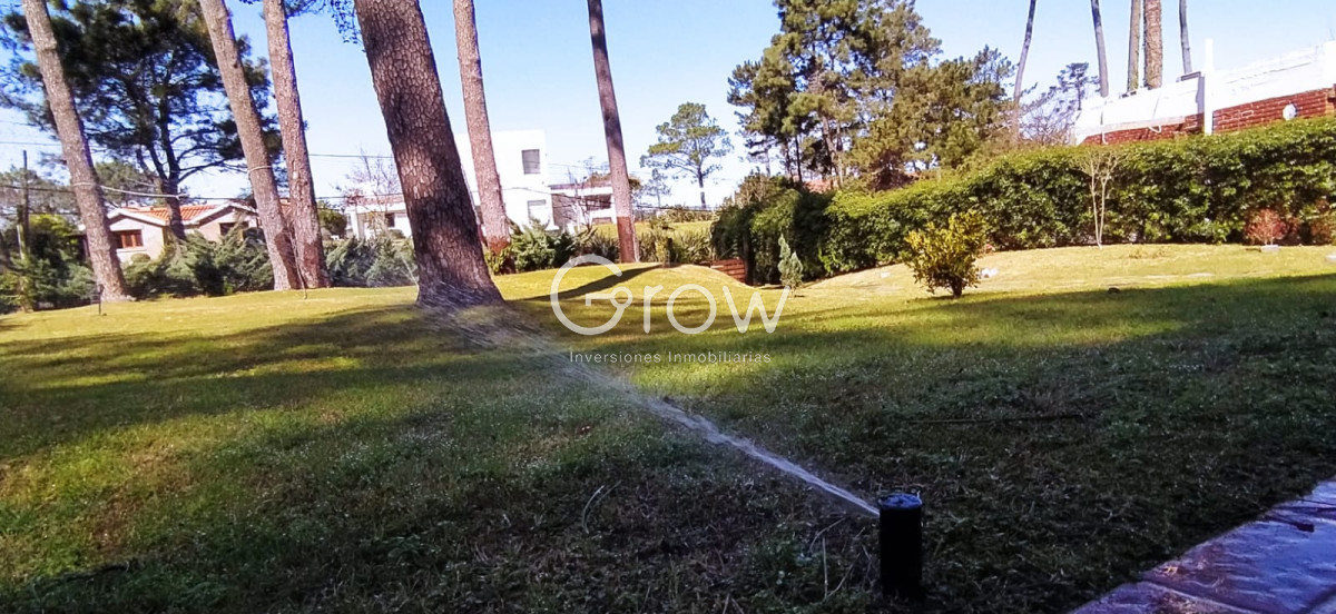 Casa ID.2005 - Hermosa casa en Playa Mansa en alquiler!