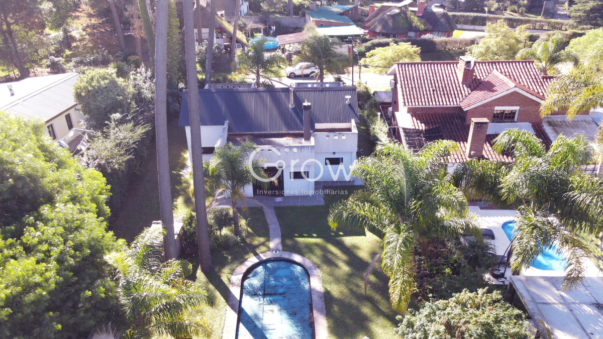 Casa ID.2699 - Casa en venta 2 dormitorios en Pinares en muy buen estado