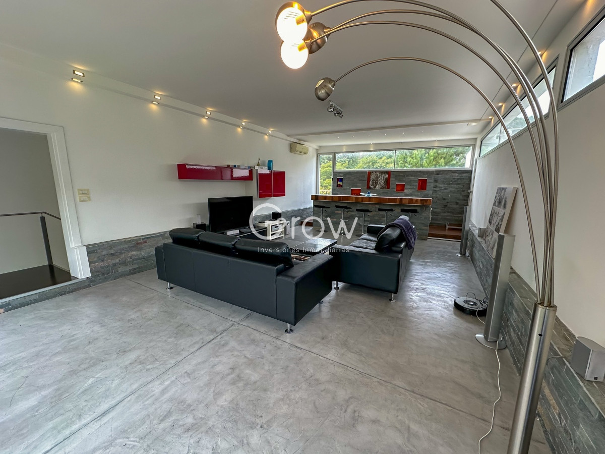 Casa ID.1731 - Exclusiva casa en San Rafael